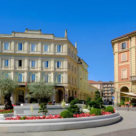 Soleado Il Primo Caffe Con Il Sole Da 3 Lati Apartamento